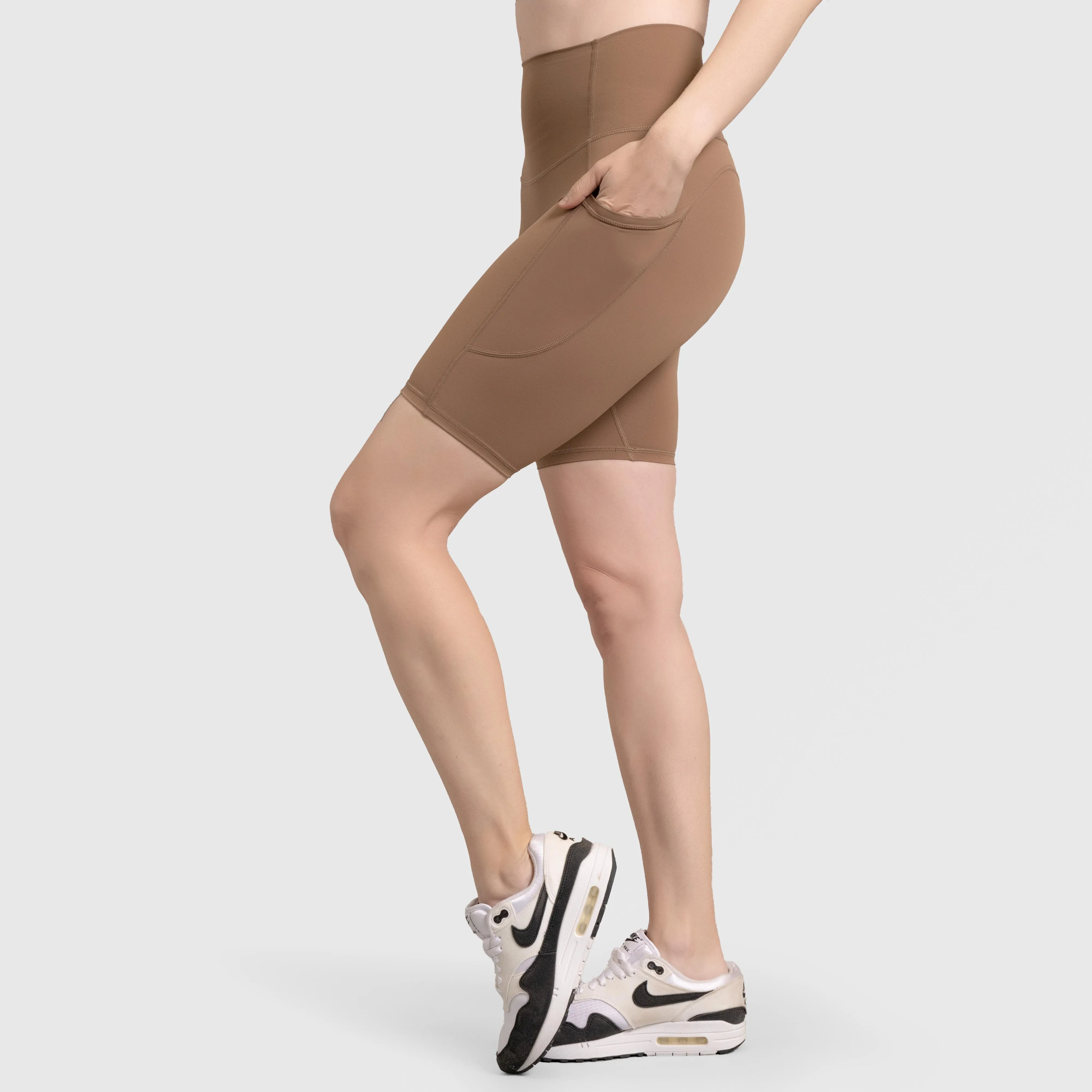 Align Shorts (Beige)