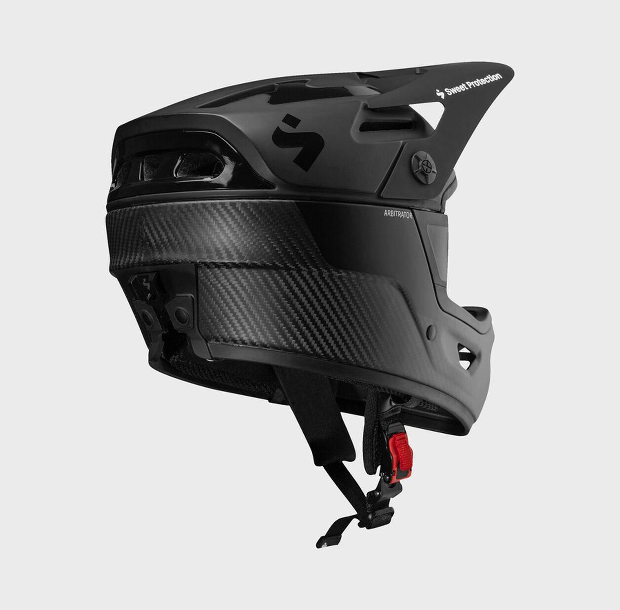 Arbitrator MIPS Helmet