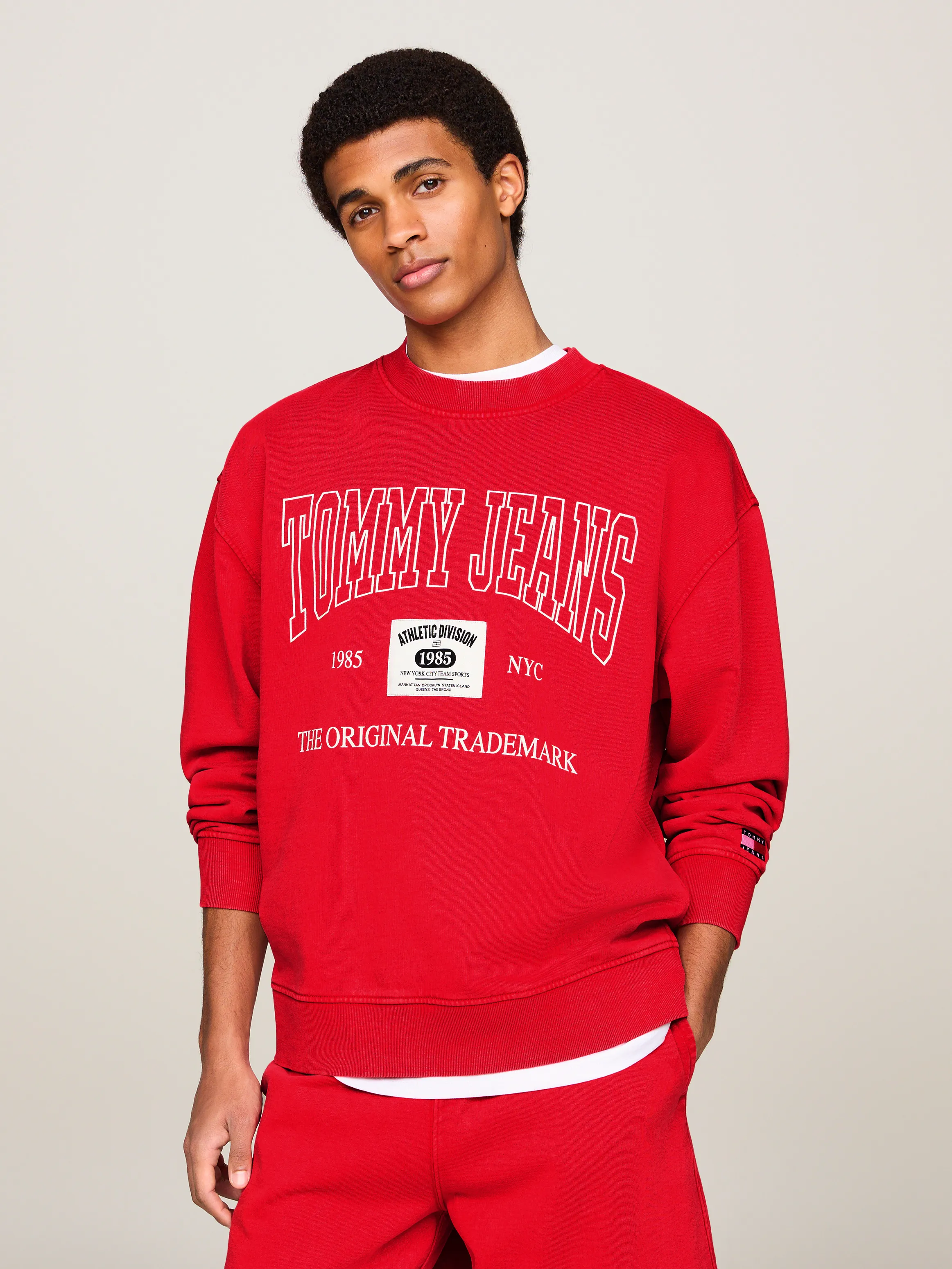 Archive Relaxed Sweatshirt | Sweatshirts & Hoodies | Tommy Jeans