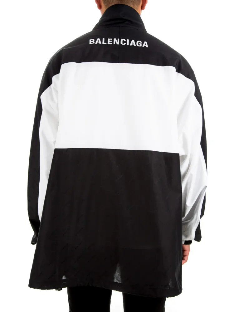 Balenciaga Coat | Credomen