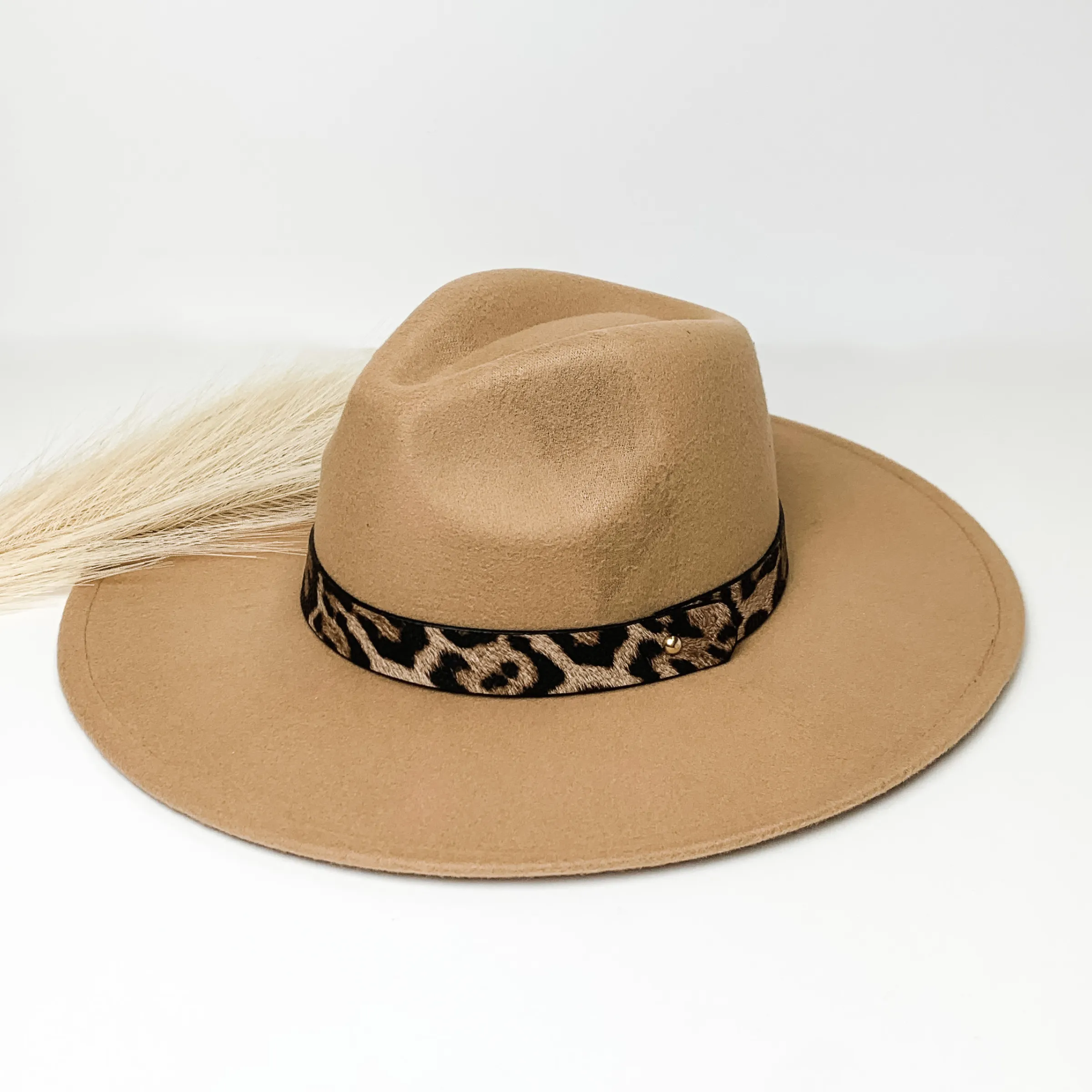 Best of Me Rancher Faux Felt Hat with Leopard Print Hat Band in Taupe