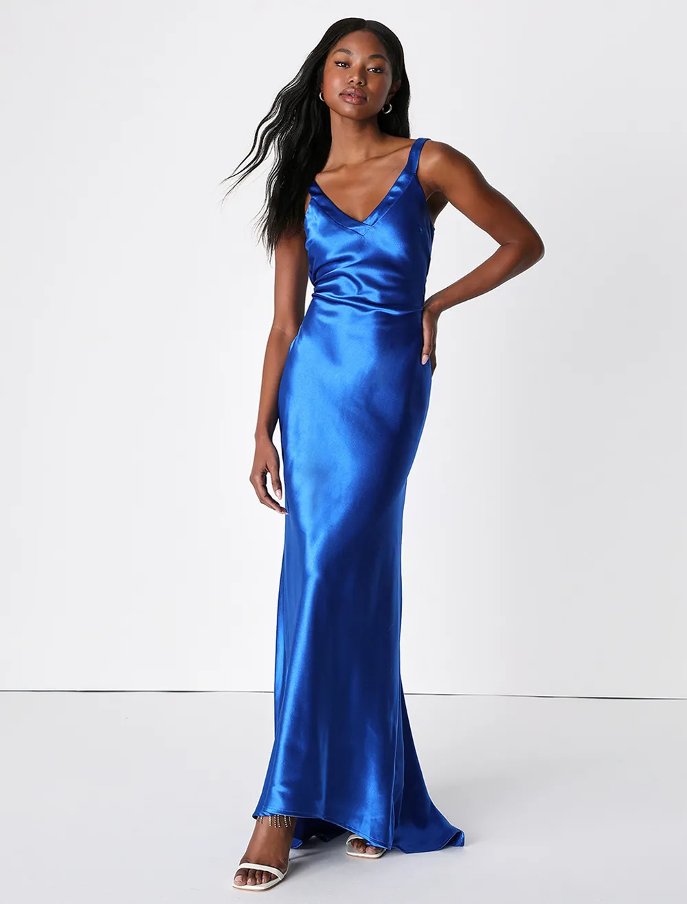 Evening Dress Mermaid V-Neck With Train Sleeveless Backless Satin Fabric Formal Party Dresses