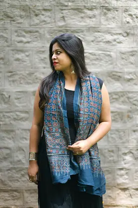 Kaisori Indigo Ajrakh Stole - Traya