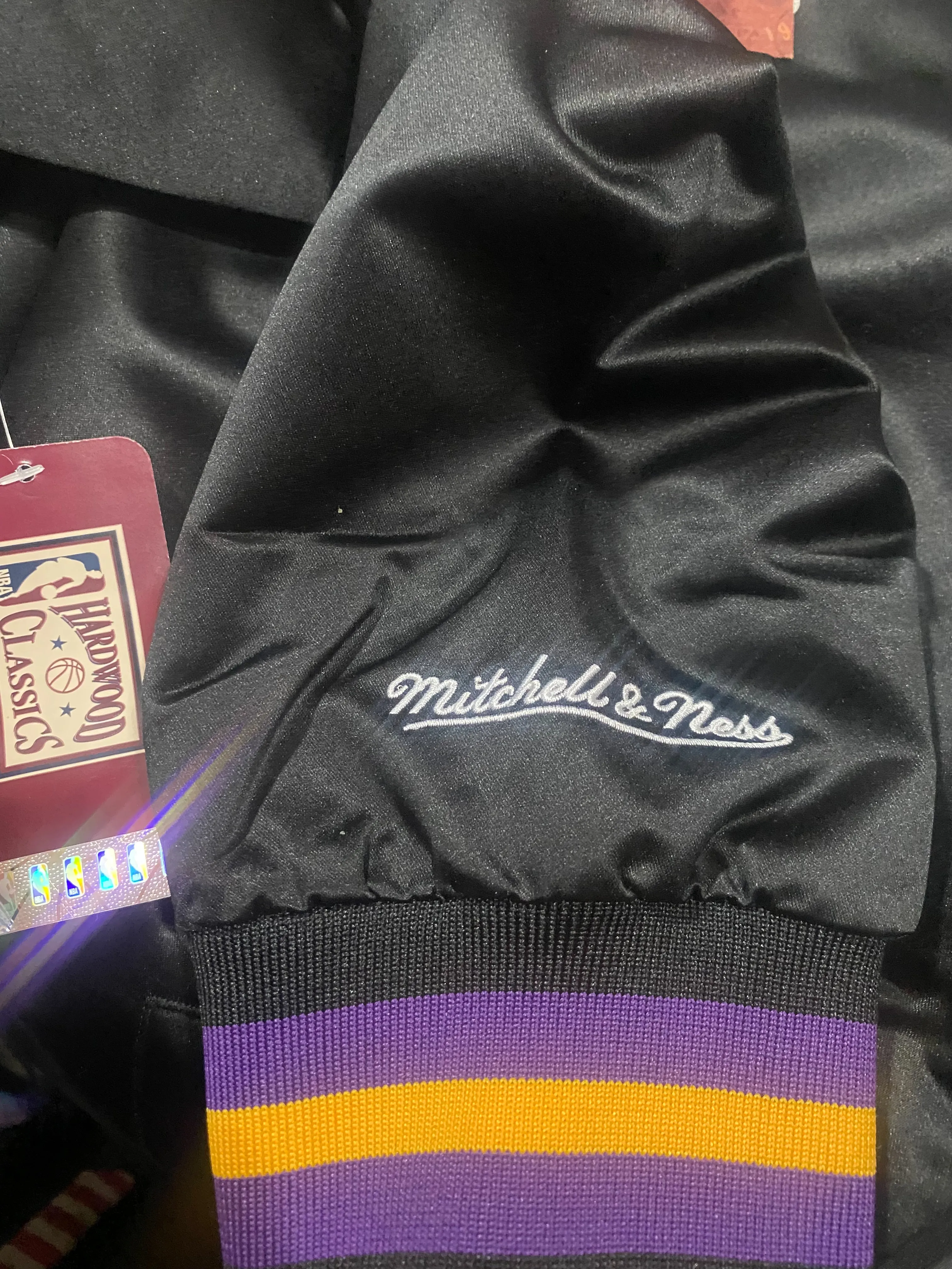 Los Angeles Lakers Mitchell & Ness NBA Lightweight Satin Men Jacket - Purple