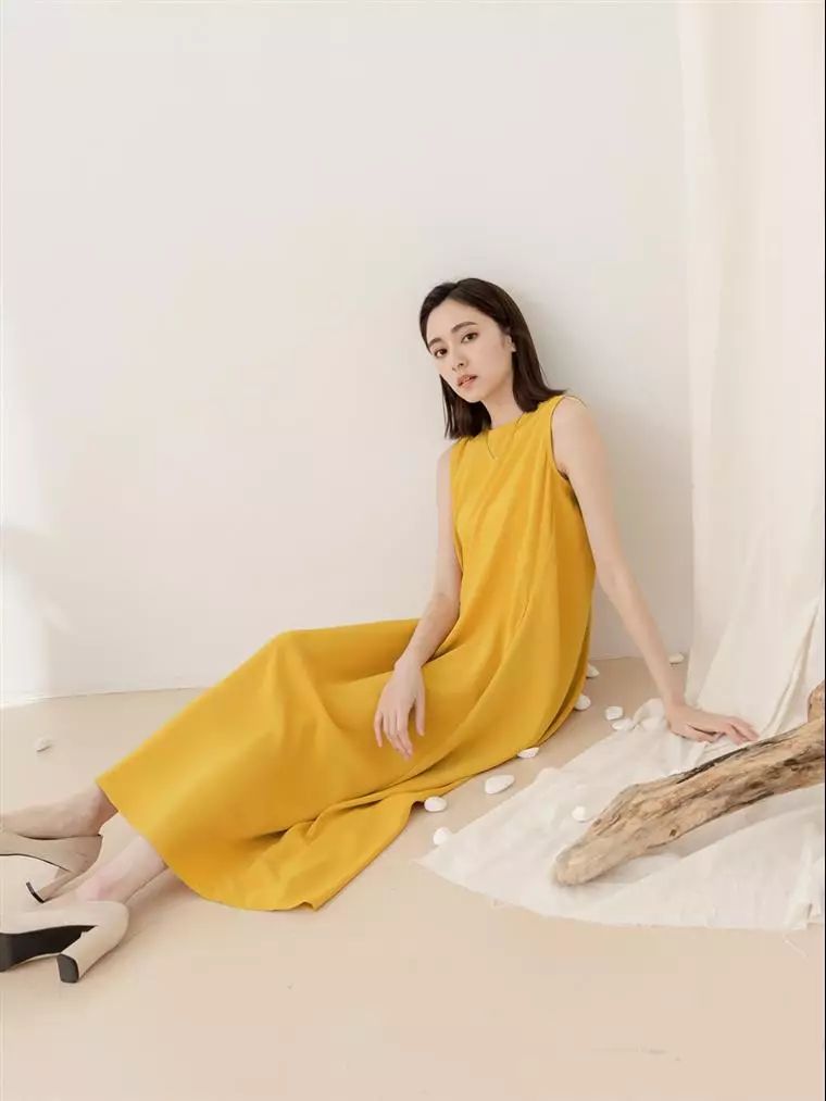 OBSTYLE Cool and Comfortable Snow Chiffon Sleeveless Backless Round Neck Long Dress [DA9751]