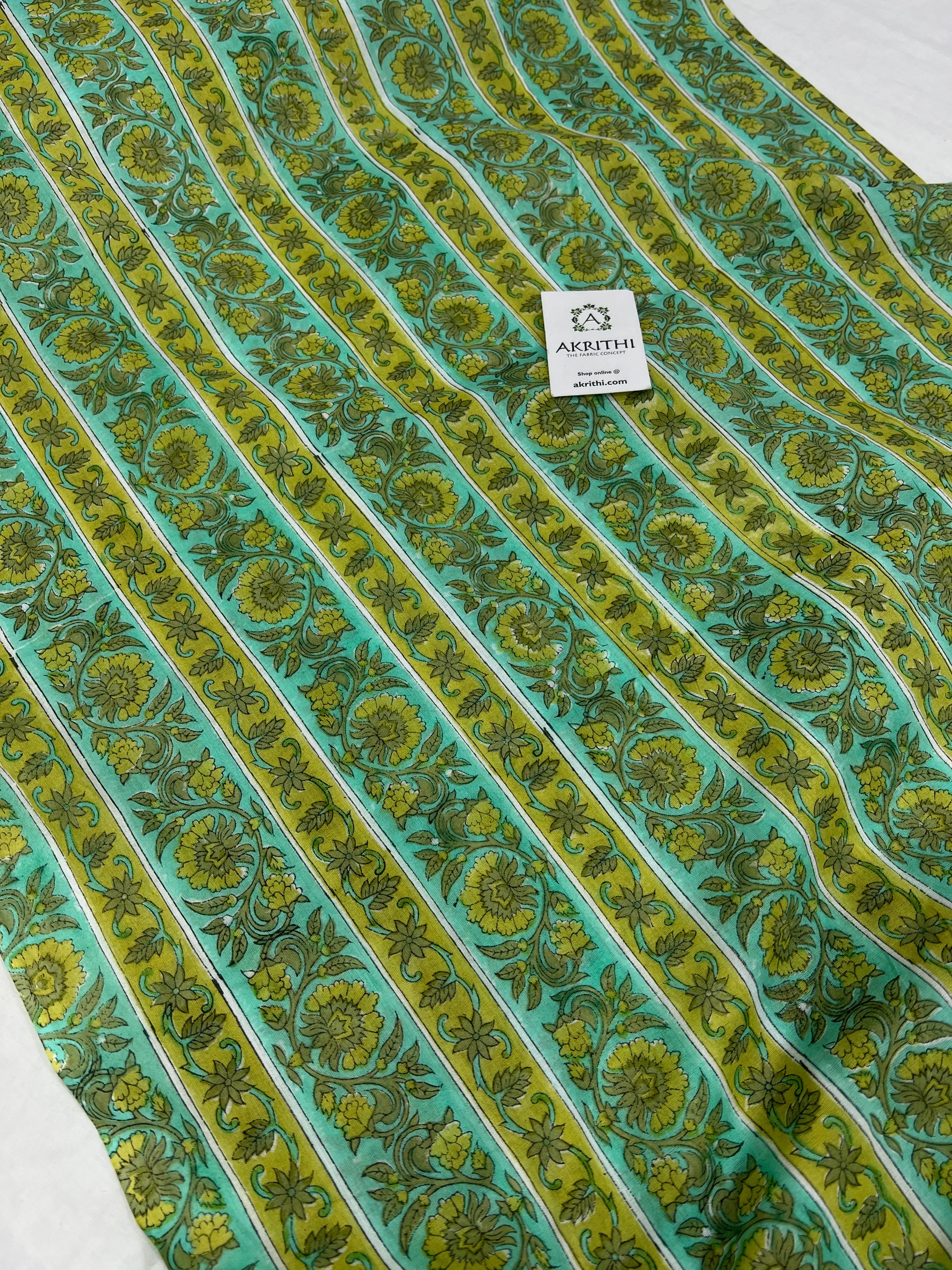 Printed pure mul cotton fabric