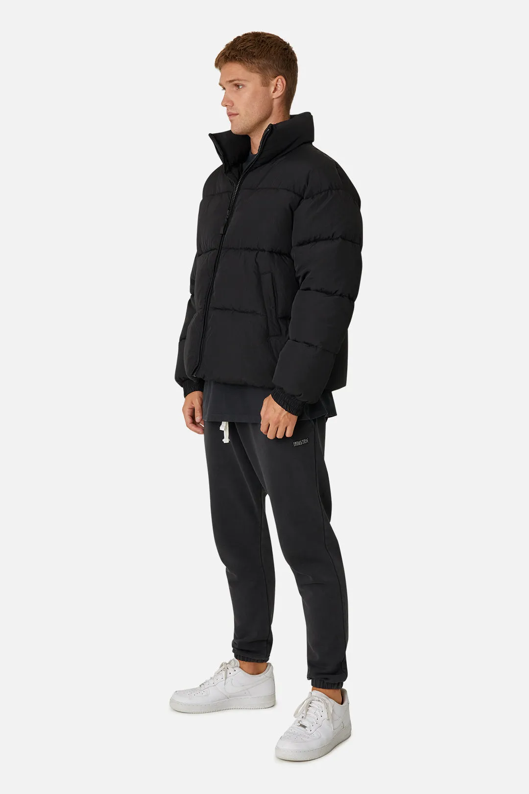 The Regent Puffer Jacket - Black